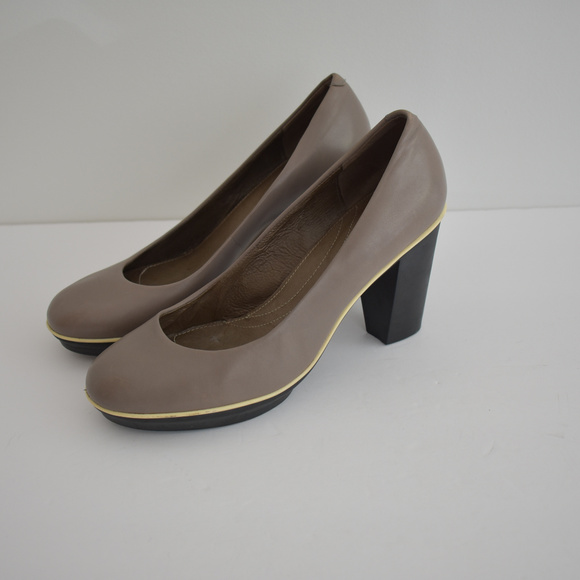 camper shoes heels